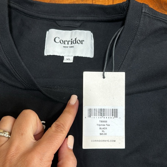 TRIPMAS TEE - Picture 5 of 5